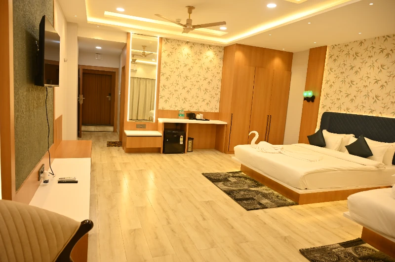 Platinum Suite 2 King Bed (Sea View)