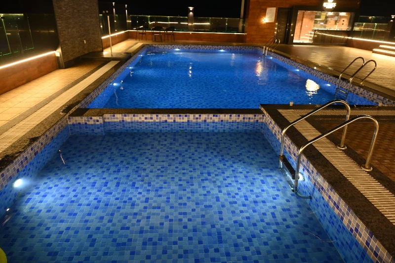 pool-12